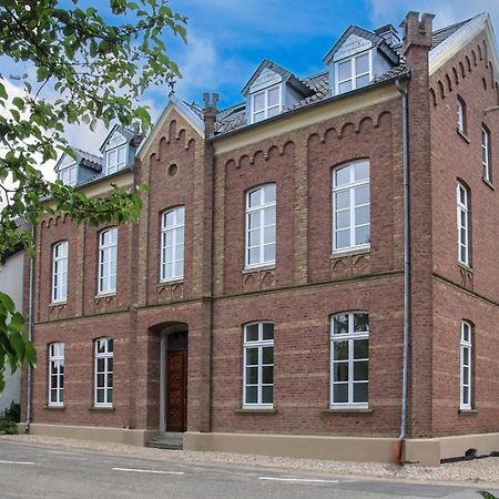 Seen-Apartment Im Herrenhaus Rheinblick Xanten Exterior foto